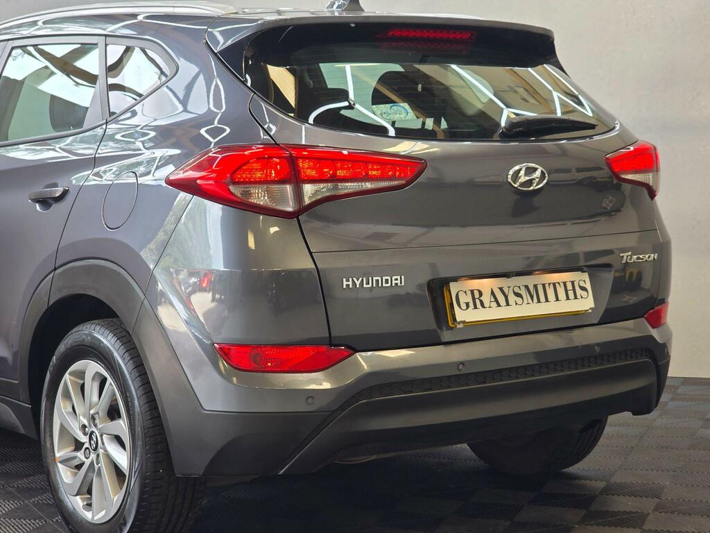 Hyundai Tucson 1.7 Crdi Blue Drive Se Nav Euro 6 Ss MK17YCN Grey #6