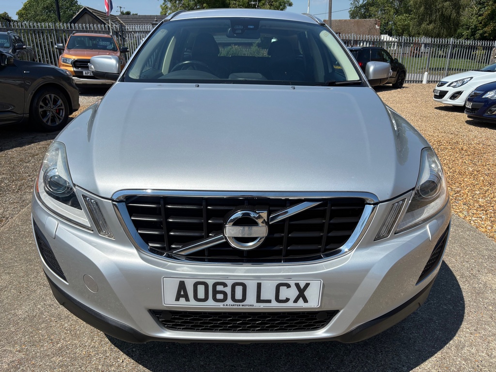 Volvo XC60 2.4 D5 Se Lux Geartronic Awd Euro 5 Silver #2