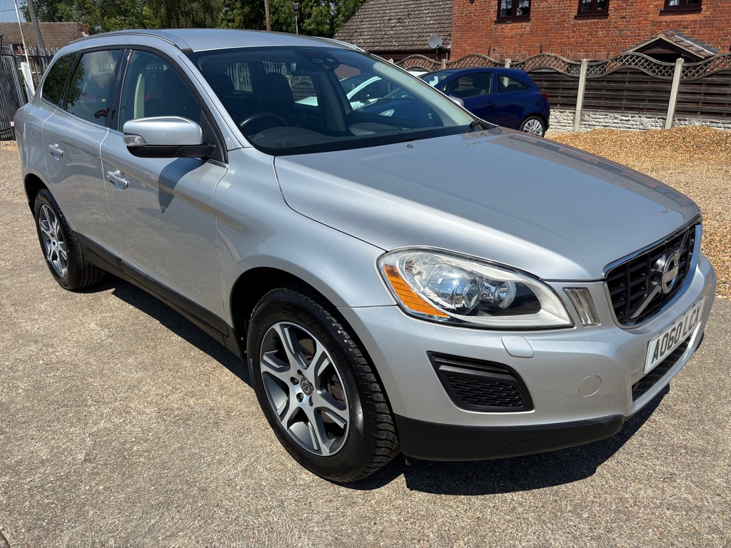 Volvo XC60 2.4 D5 Se Lux Geartronic Awd Euro 5 Silver