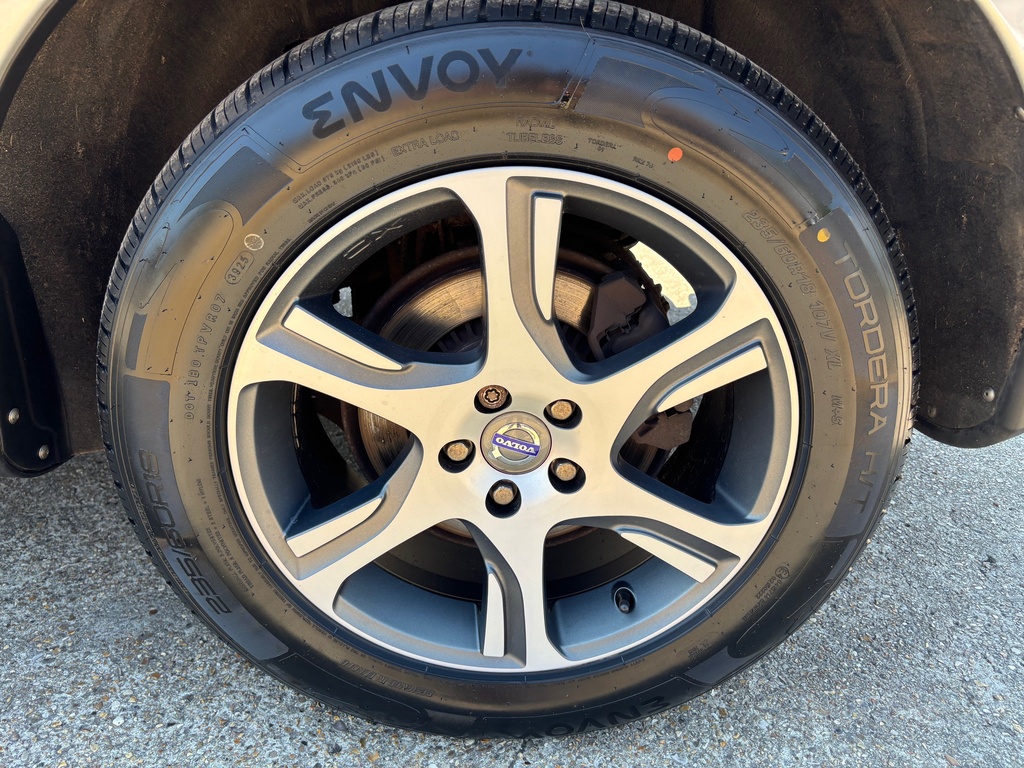 Volvo XC60 Xc60 Se Luxury Awd D5 Black #9