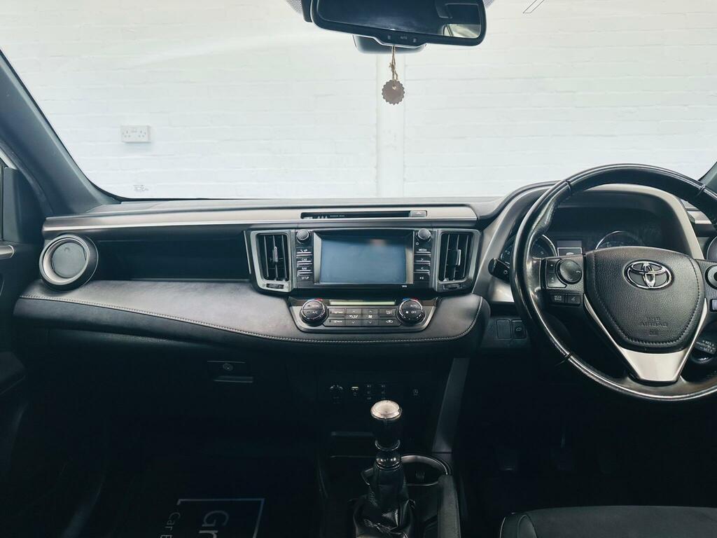 Toyota Rav 4 Excel White #13