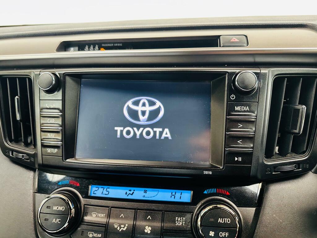 Toyota Rav 4 Excel White #21