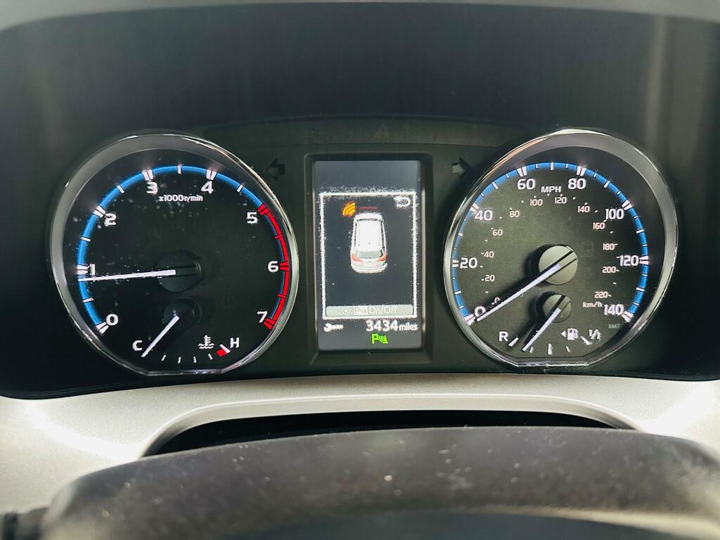Toyota Rav 4 Excel White #20