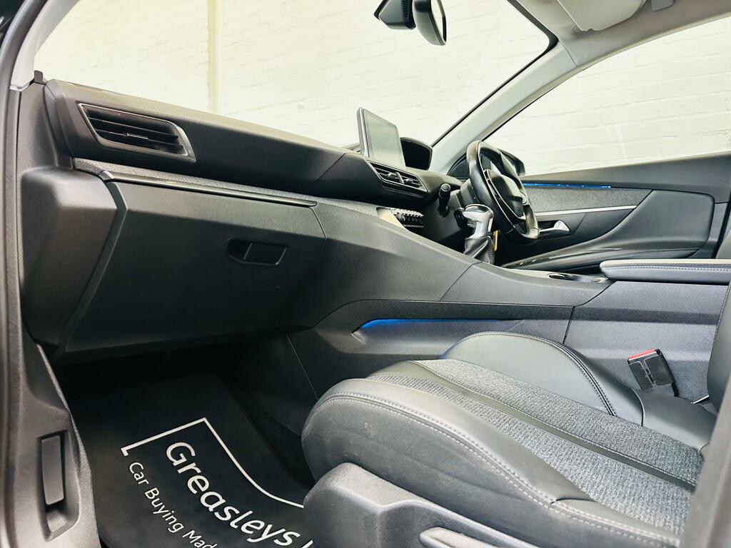 Peugeot 3008 1.2 Puretech Allure Euro 6 Ss Black #3