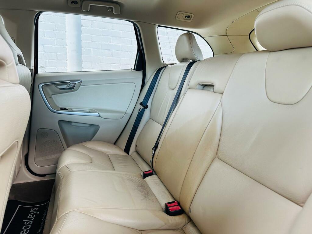 Volvo XC60 Suv 2.4 D Drive Se Lux Premium 200959 Red #18
