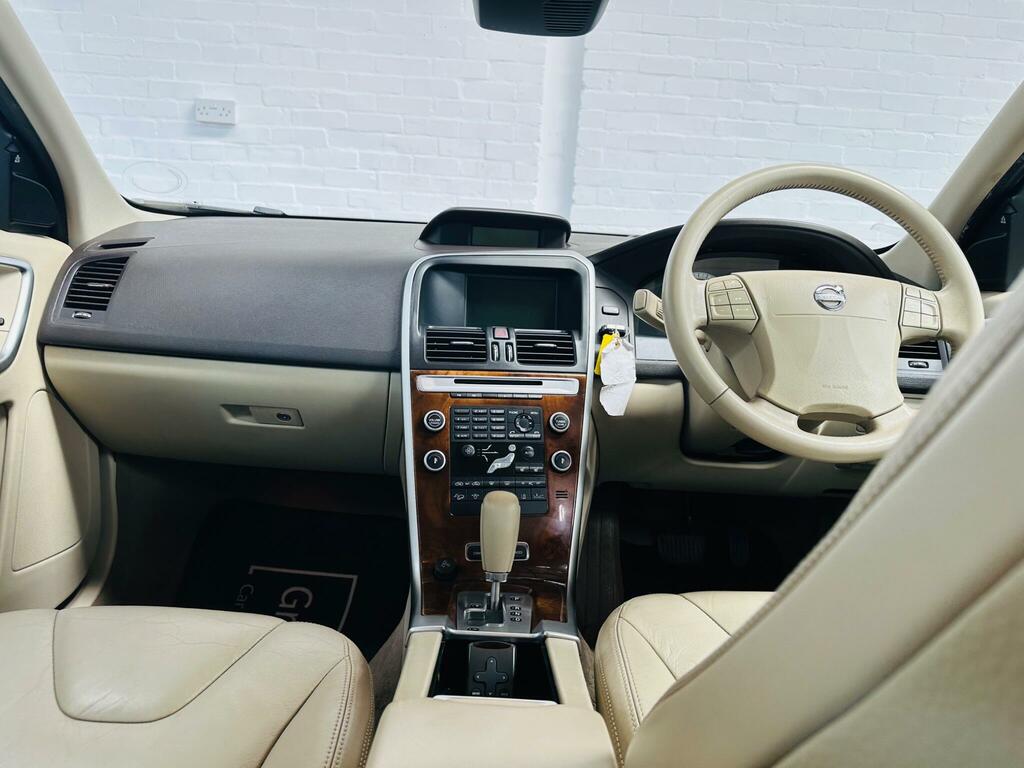 Volvo XC60 Suv 2.4 D Drive Se Lux Premium 200959 Red #13
