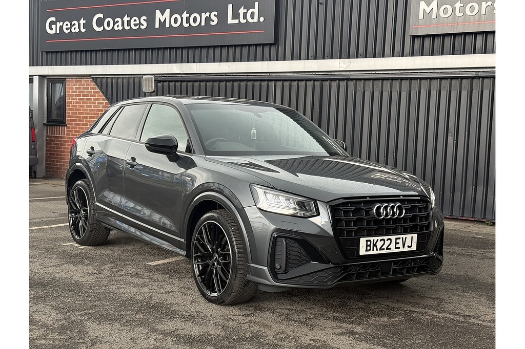 Audi Q2 1.5 Tfsi Cod 35 Black Edition S Tronic U2118 Ule BK22EVJ Grey