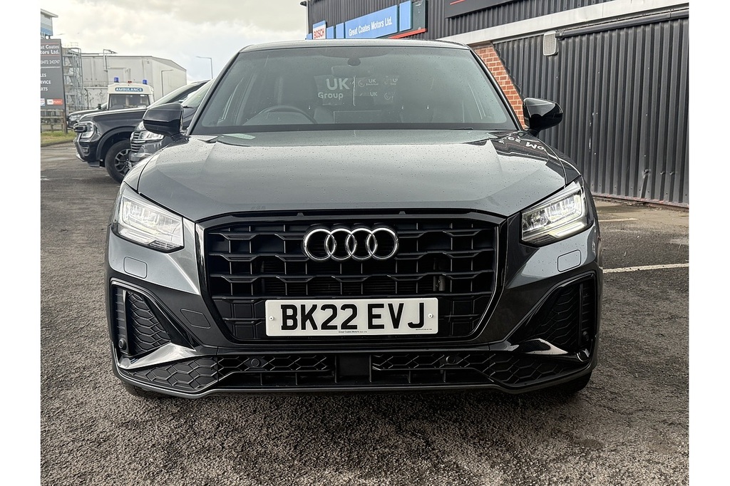 Audi Q2 1.5 Tfsi Cod 35 Black Edition S Tronic U2118 Ule BK22EVJ Grey #2