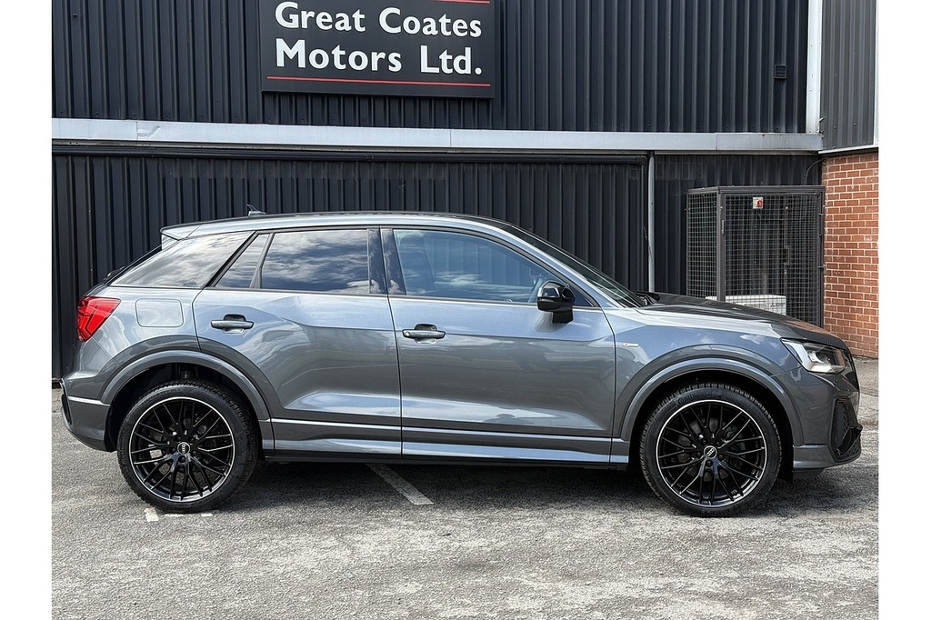 Audi Q2 1.5 Tfsi Cod 35 Black Edition S Tronic U2118 Ule BK22EVJ Grey #4