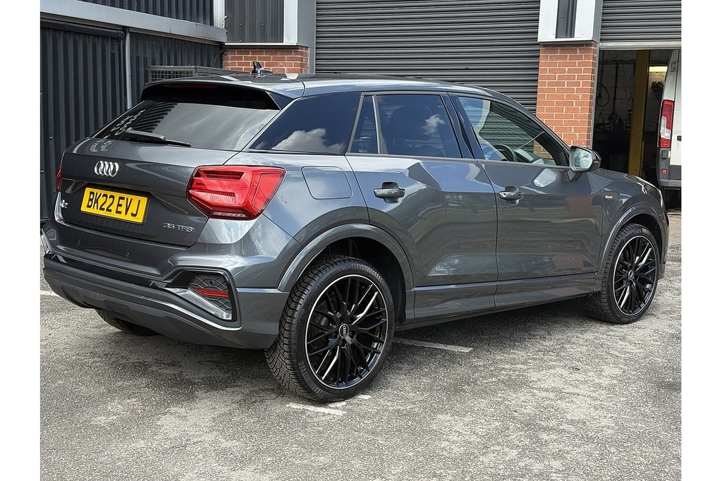 Audi Q2 1.5 Tfsi Cod 35 Black Edition S Tronic U2118 Ule BK22EVJ Grey #3