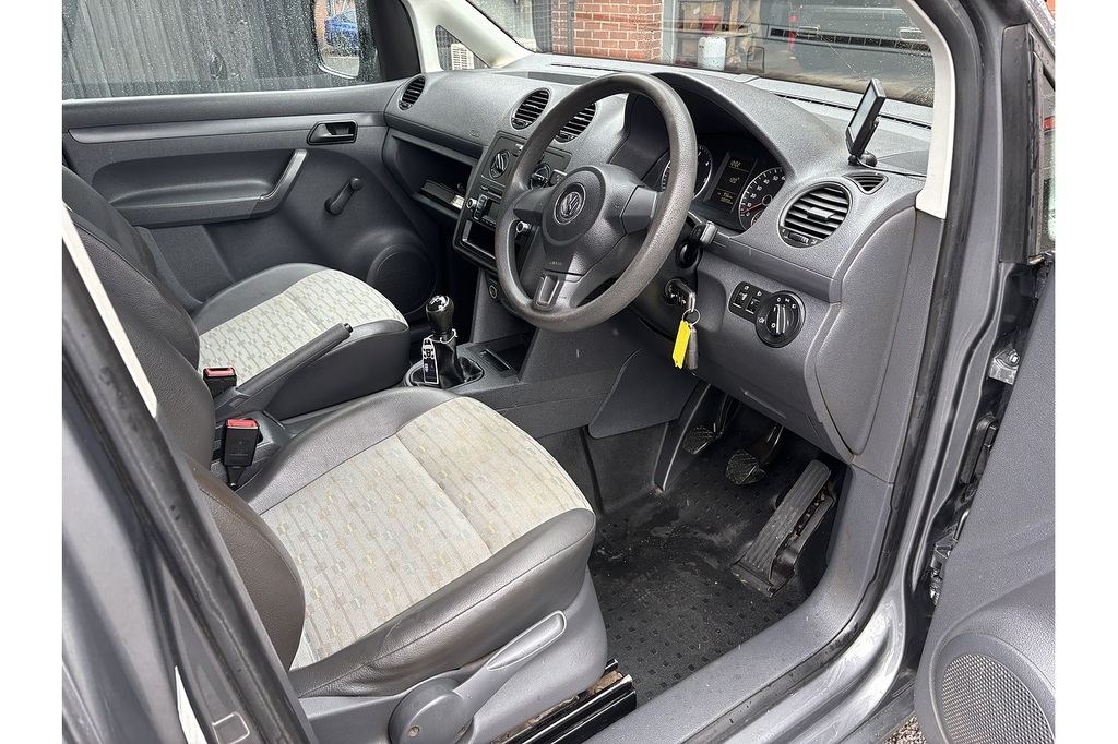 Volkswagen Caddy Maxi Purple #10