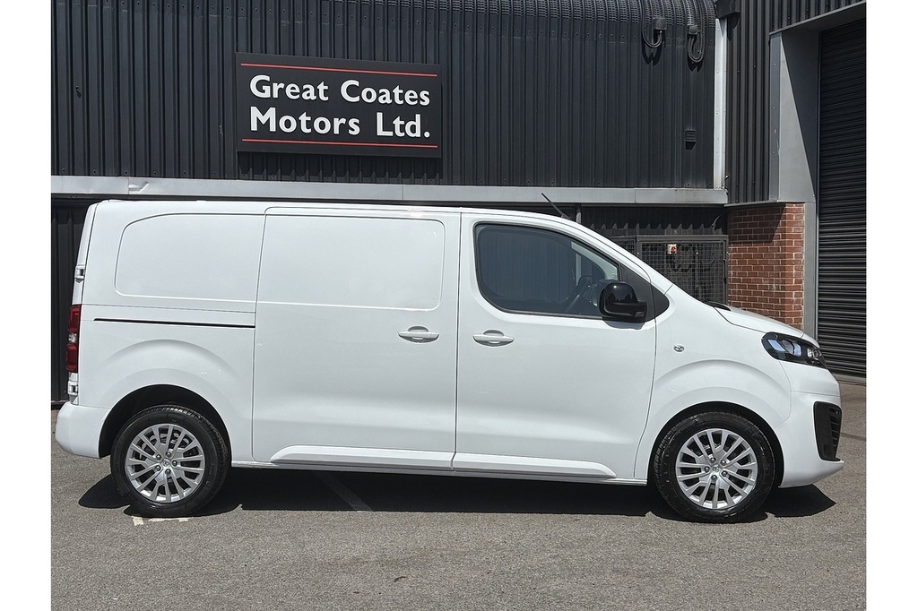 Vauxhall Vivaro Turbo D 2900 Prime U2141 Ulez DT23VEW White #2