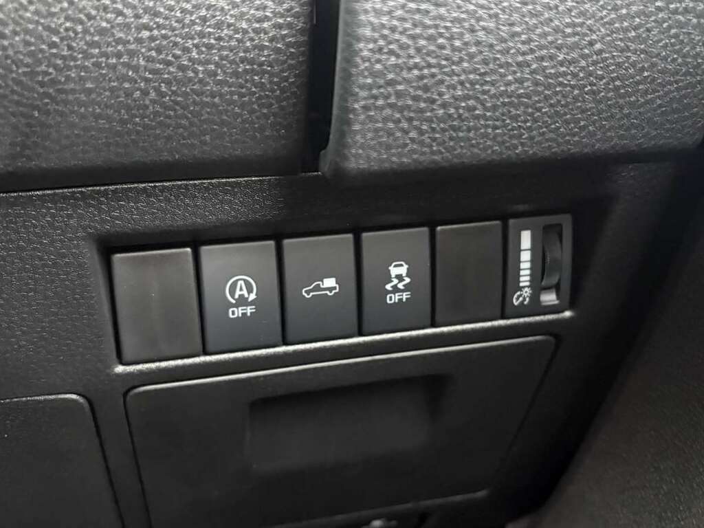 Isuzu D-Max 1.9 Td V-cross 4Wd Euro 6 Ss Silver #22
