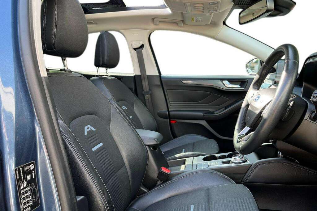 Ford Focus Active X ML69UTT Blue #3