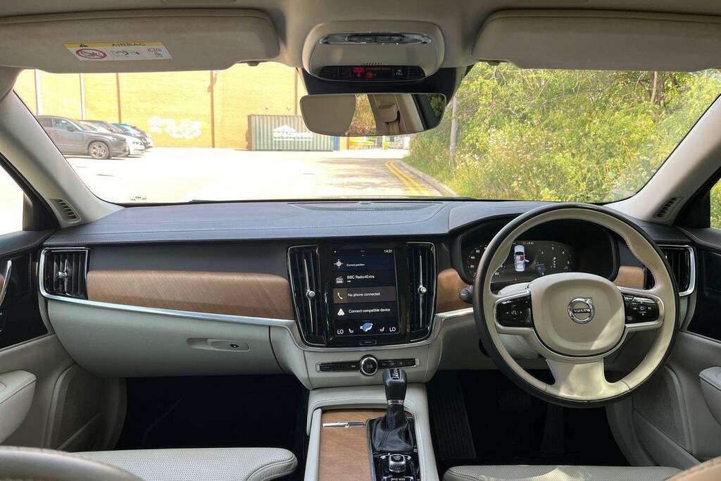 Volvo S90 Volvo Saloon 2.0 T5 Inscription Plus Geartroni Black #16