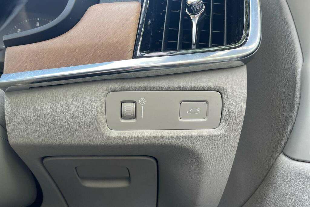 Volvo S90 Volvo Saloon 2.0 T5 Inscription Plus Geartroni Black #22