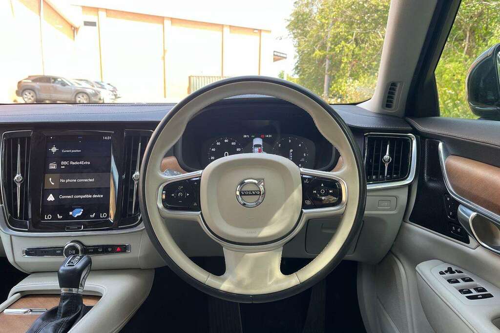 Volvo S90 Volvo Saloon 2.0 T5 Inscription Plus Geartroni Black #8