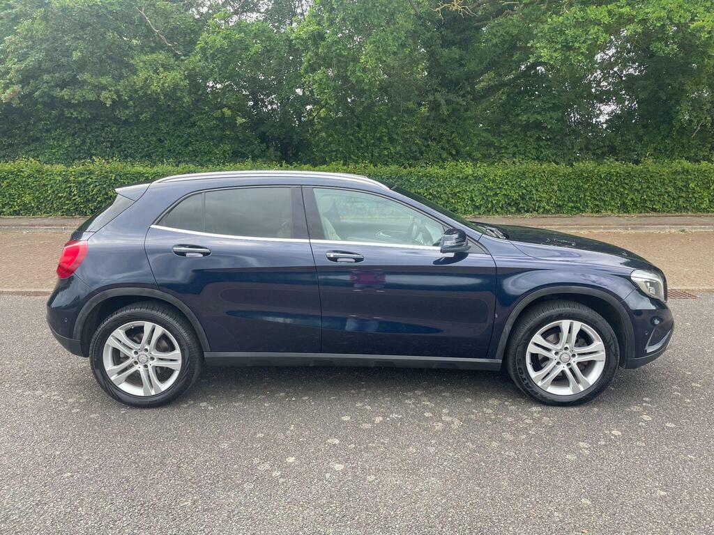 Mercedes-Benz GLA Class 2.1 Gla200d Sport Premium Plus Euro 6 S S EX66FZA Blue #3