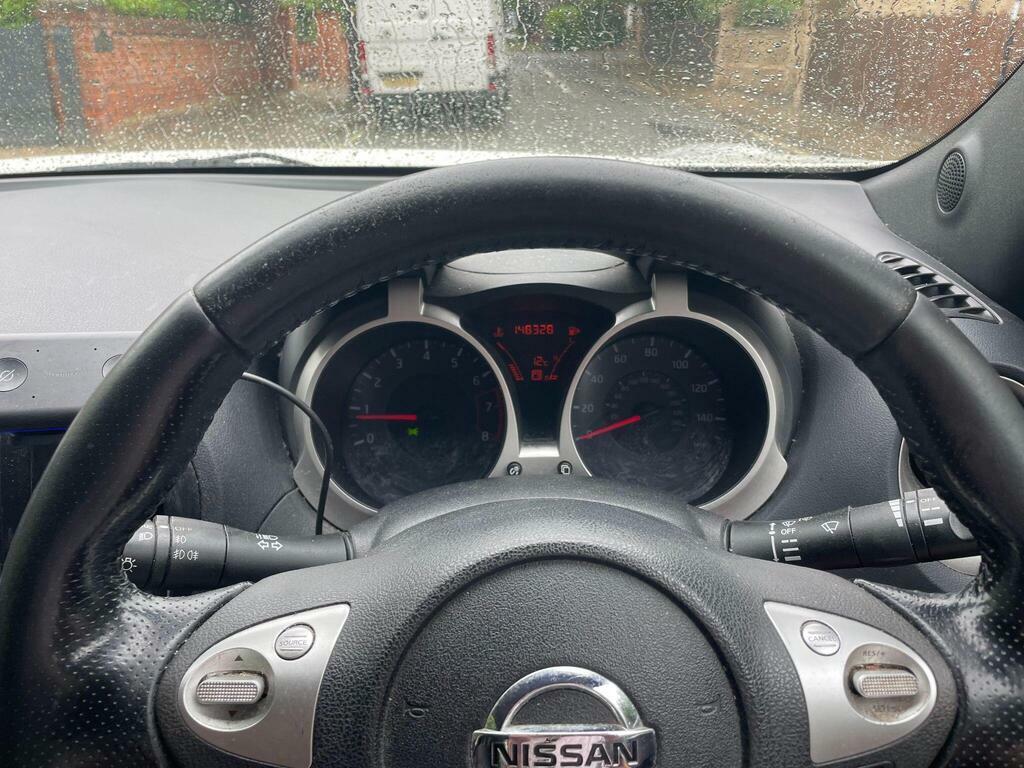 Nissan Juke Acenta White #36