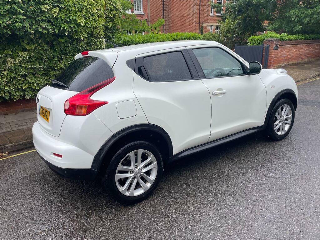 Nissan Juke Acenta White #3