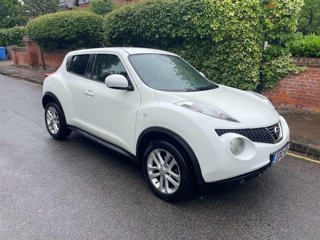Nissan Juke Acenta White #1