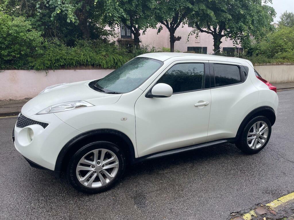Nissan Juke Acenta White #7