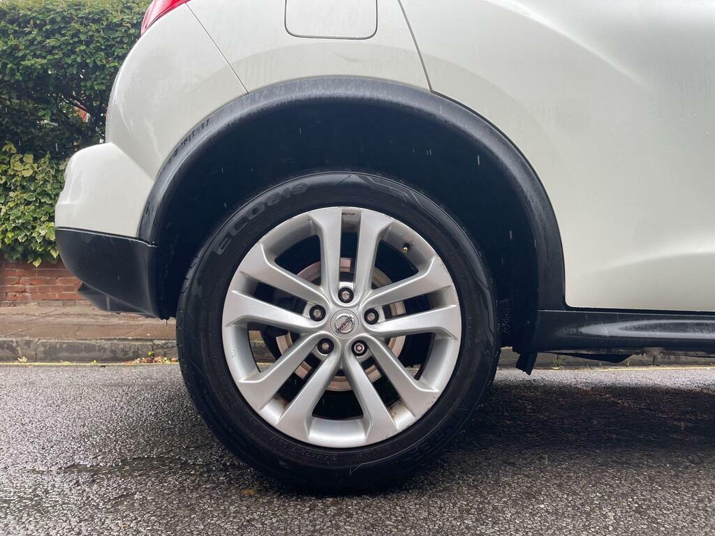 Nissan Juke Acenta White #12