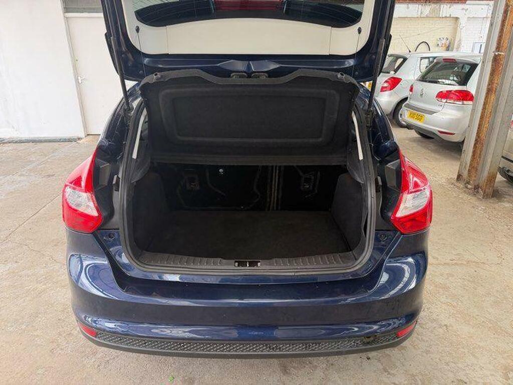 Ford Focus 1.6 Zetec Powershift Euro 5 TA60CYM Blue #6