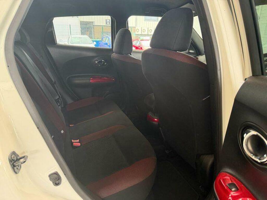 Nissan Juke Tekna White #17