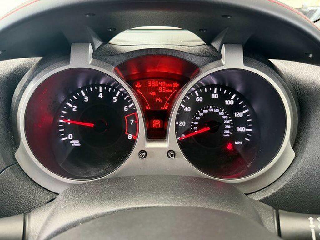 Nissan Juke Tekna White #30