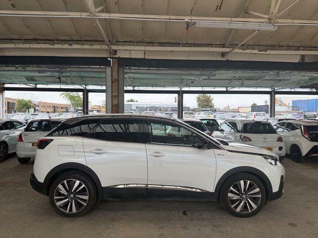 Peugeot 3008 1.2 Puretech Gt Line Premium Euro 6 S S White #3