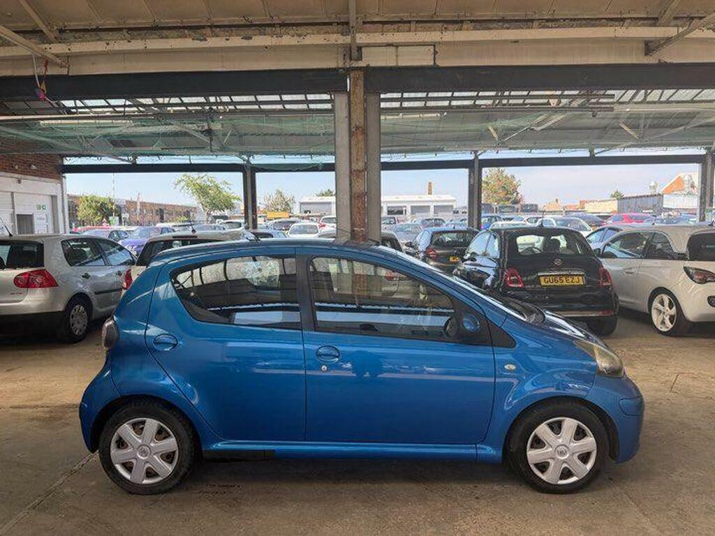 Toyota Aygo 1.0 Vvt-i Blue Euro 4 Blue #2