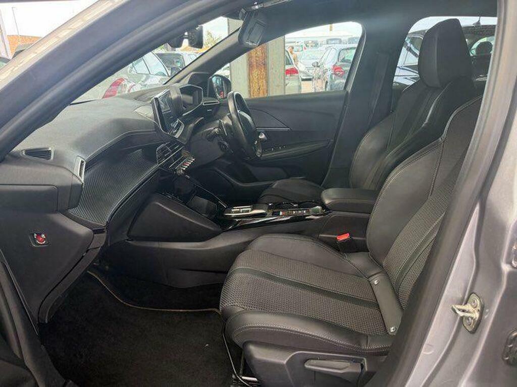 Peugeot 208 1.2 Puretech Active Premium Euro 6 Ss Black #12