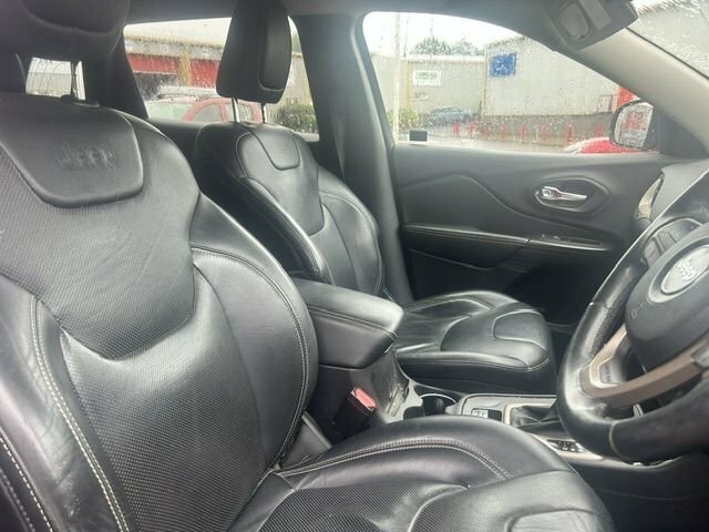 Jeep Cherokee Crd Limited Suv Red #5