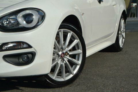 Fiat 124 Spider 1.4 124 Spider White #3