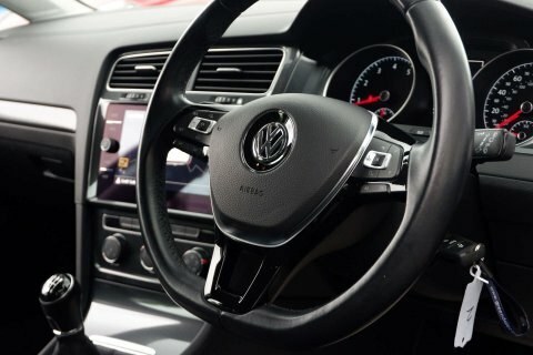Volkswagen Golf 1.0 Golf Se Black #5