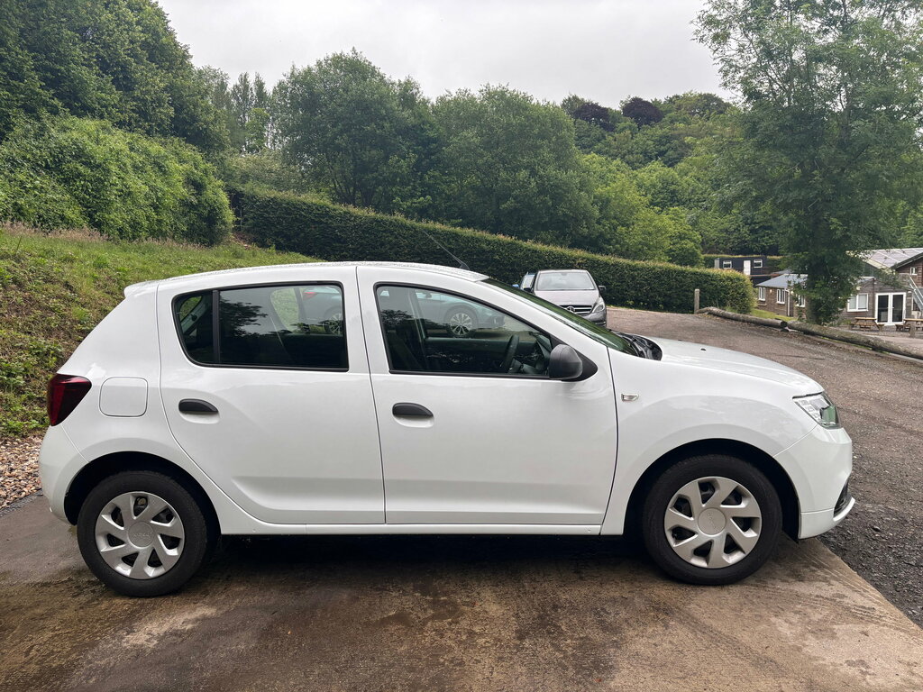 Dacia Sandero 1.0 Sce Essential Hatchback Euro HJ70JWY White #4