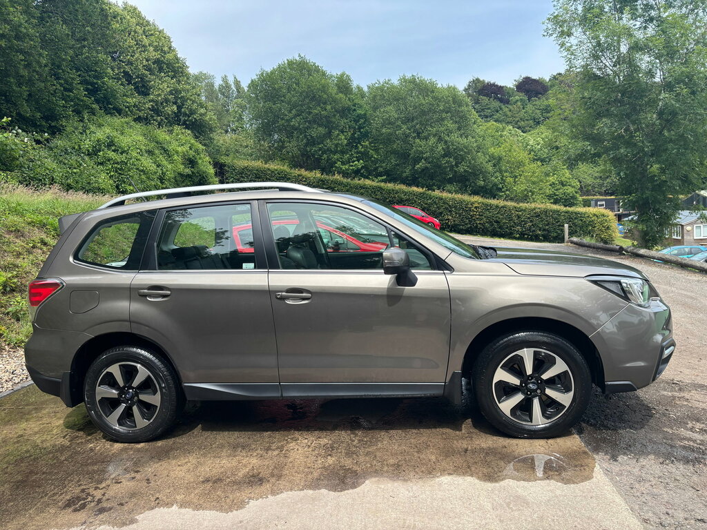 Subaru Forester 2.0 Xe Premium Lineartronic Gold #4