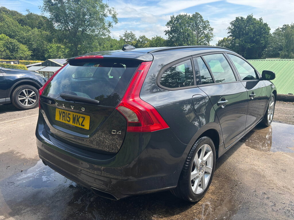 Volvo V60 2.0 D4 Business Edition Estate E Grey #5