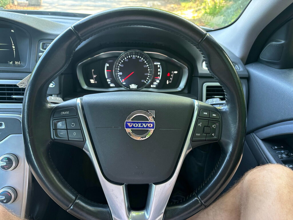 Volvo V70 2.0 D3 Se Nav Euro 5 Ss White #18
