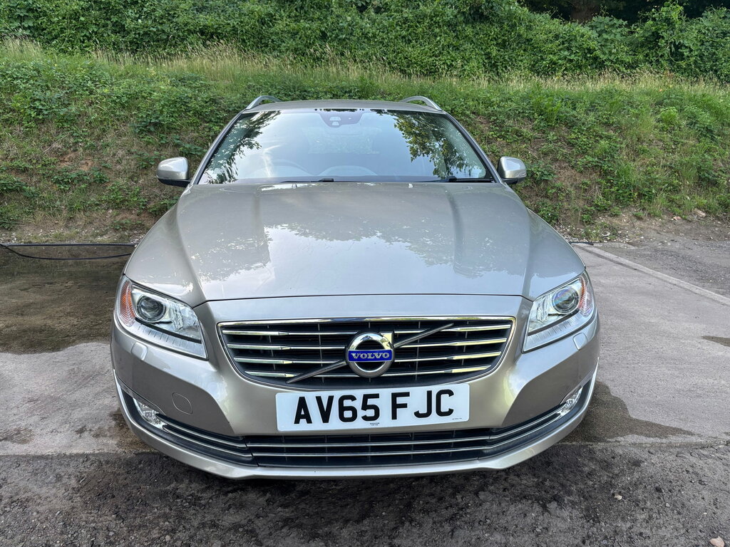 Volvo V70 2.0 D4 Se Lux Estate Euro 6 Ss Gold #2