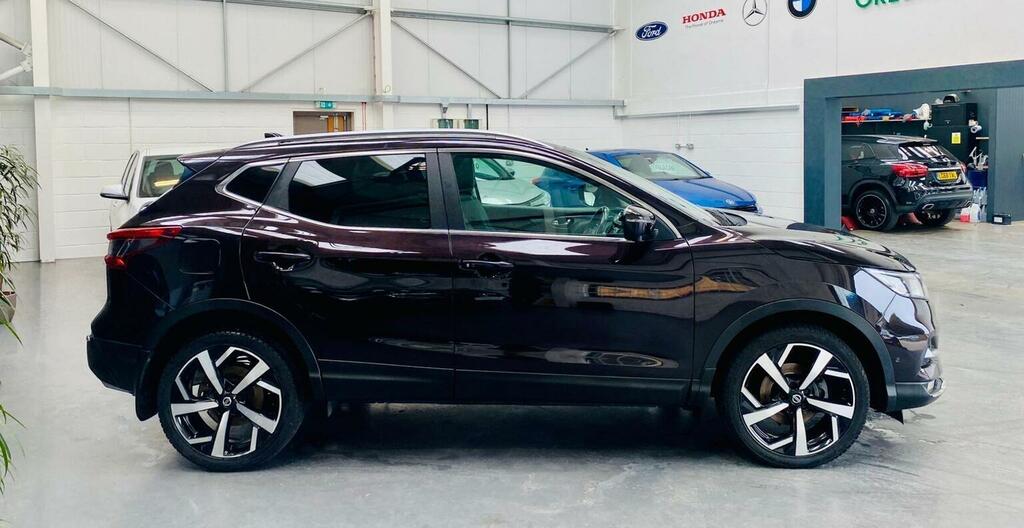 Nissan Qashqai Suv 1.3 Dig-t Tekna Euro 6 Ss 201919 DG19GGE Black #5