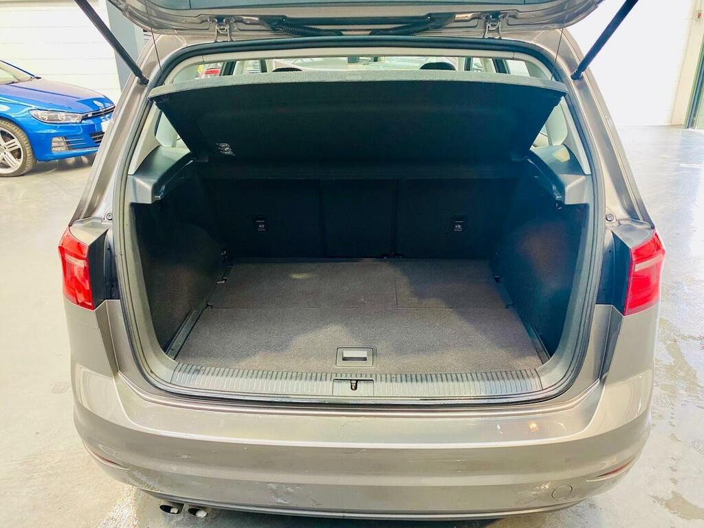 Volkswagen Golf SV Silver #20