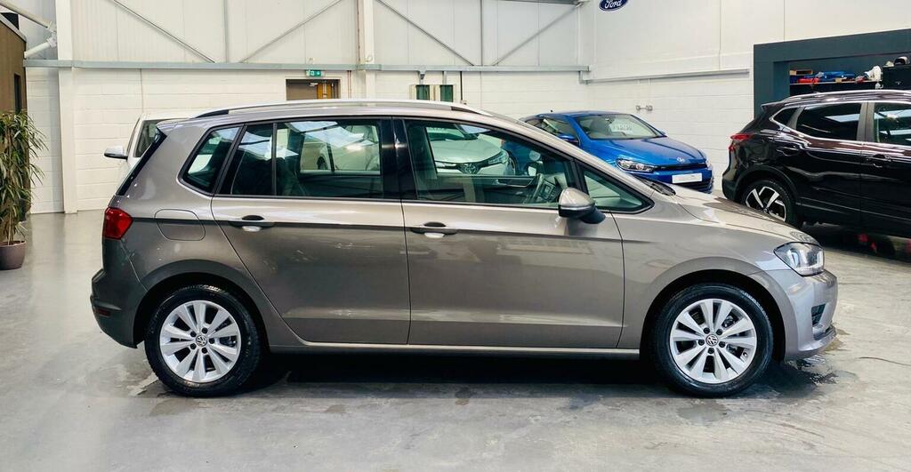 Volkswagen Golf SV Silver #36