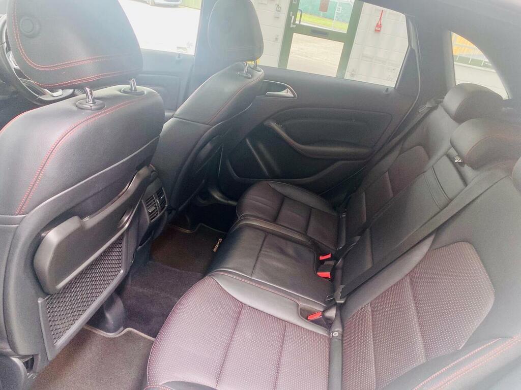Mercedes-Benz B Class B 250 E Sport Premium Red #12