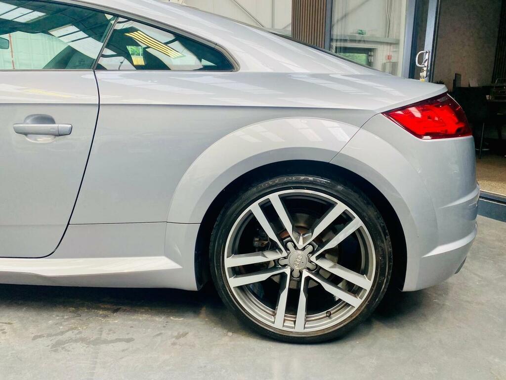 Audi TT 2.0 Tdi Ultra S Line Roadster Eu Red #24