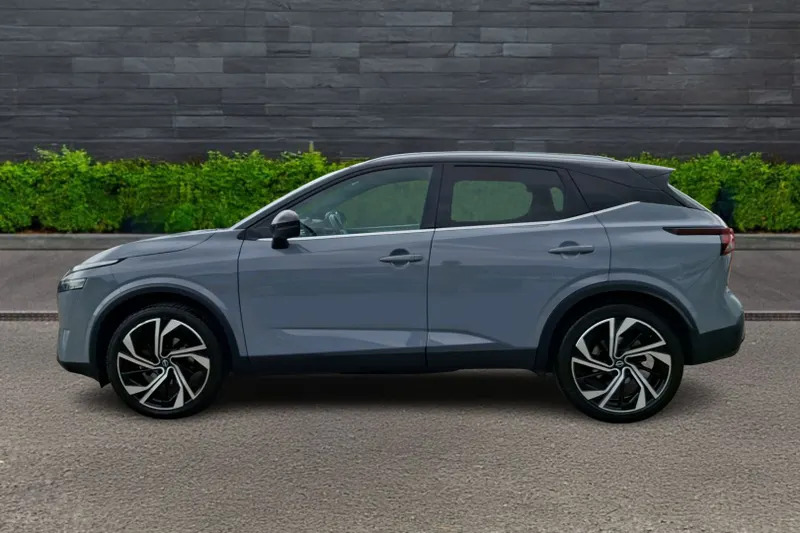 Nissan Qashqai 1.3 Dig-t Mh 158 Tekna Xt DX72XPU Grey #4