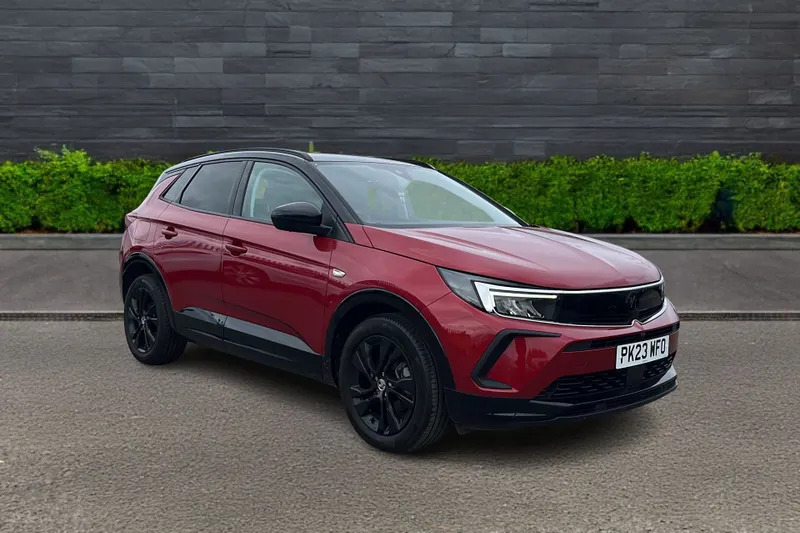 Vauxhall Grandland 1.2T Gs Line Red