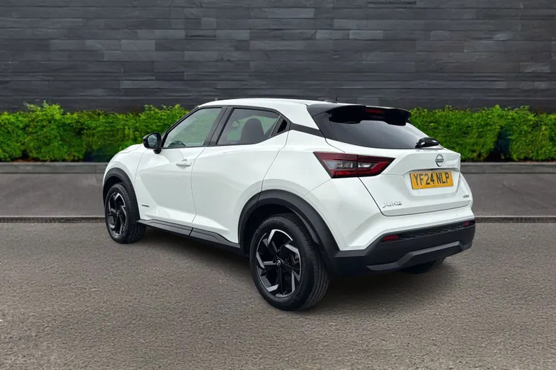 Nissan Juke Juke 1.6 Hybrid N-connecta YF24NLP White #5