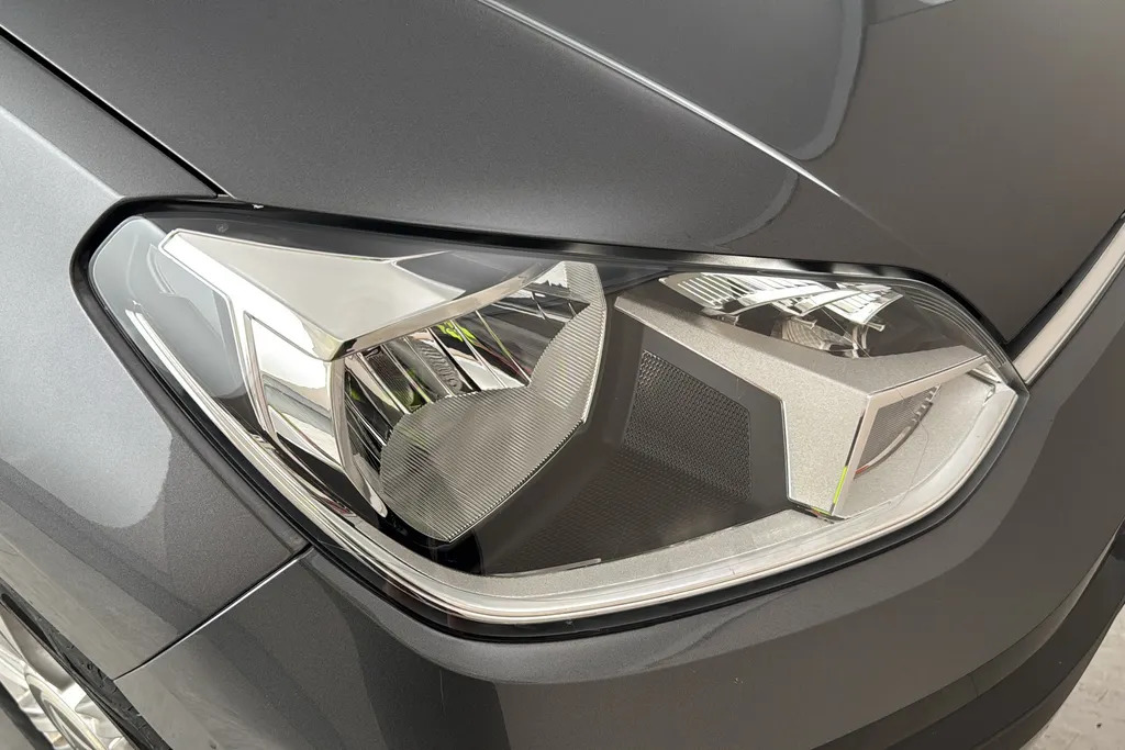 Volkswagen Up R-line White #9